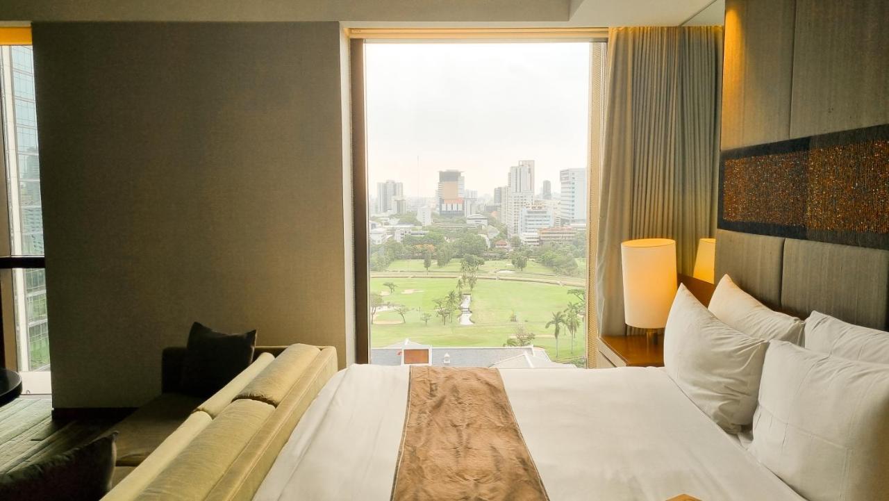 Hansar Bangkok Hotel Exterior photo