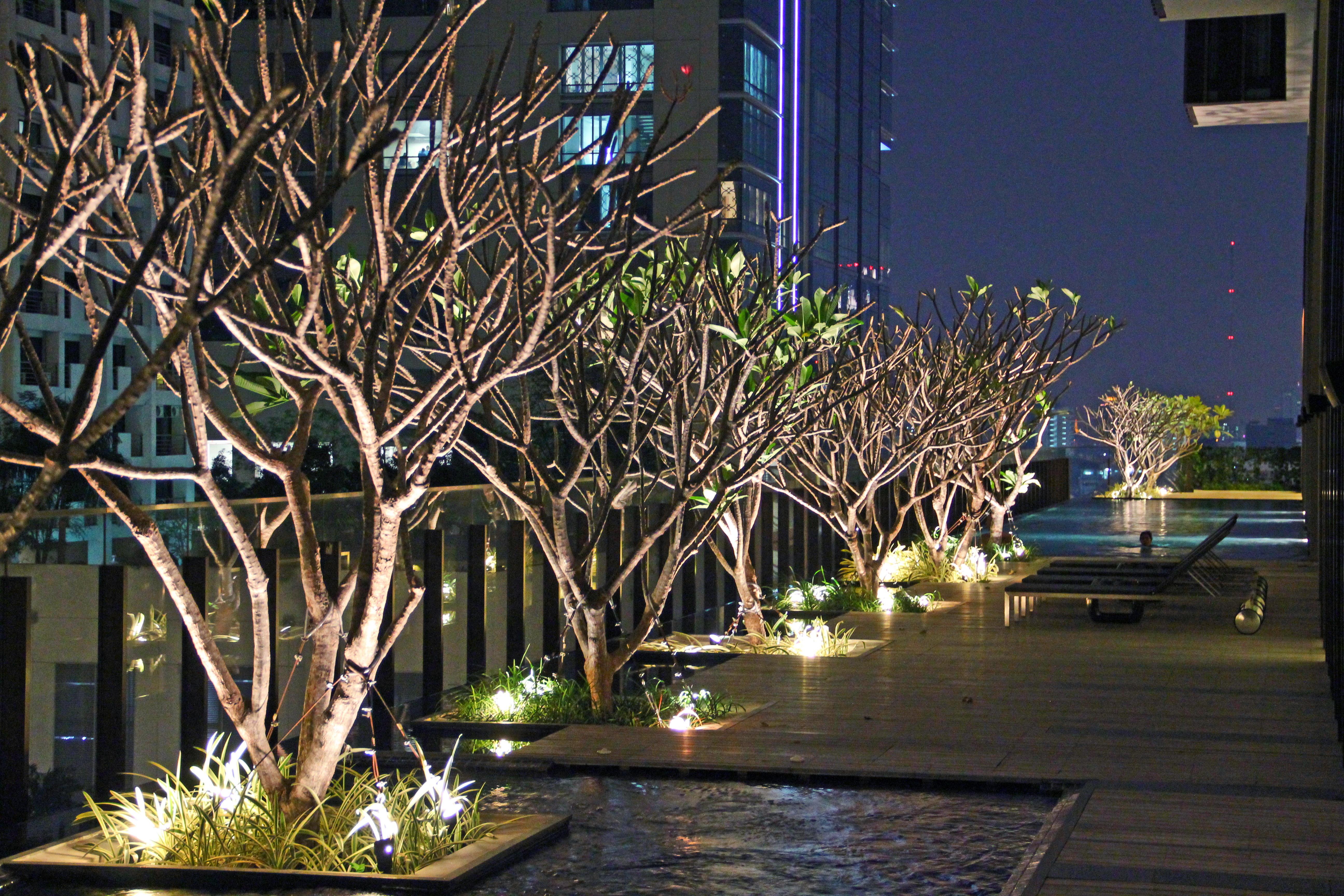Hansar Bangkok Hotel Exterior photo
